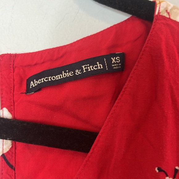 Abercrombie & Fitch Women's Red Floral Wrap Mini Short Sleeve Dress Size‎ XS - Picture 5 of 5